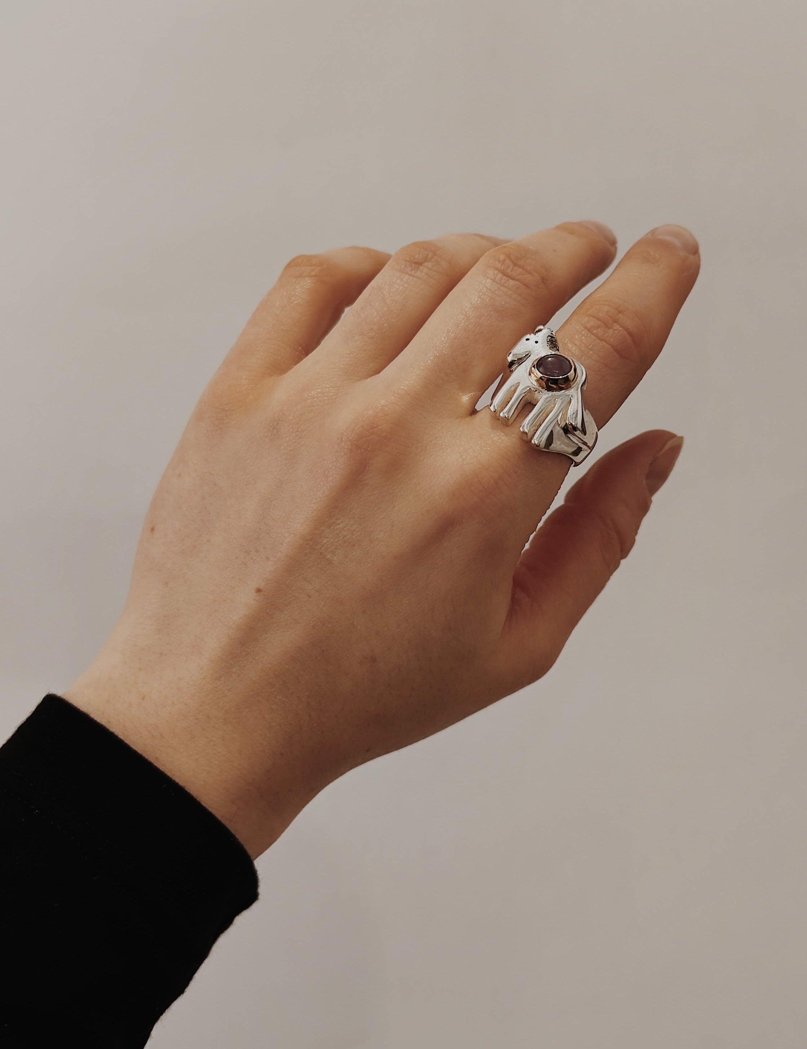 Nephrite Jade Horsey Signet Ring