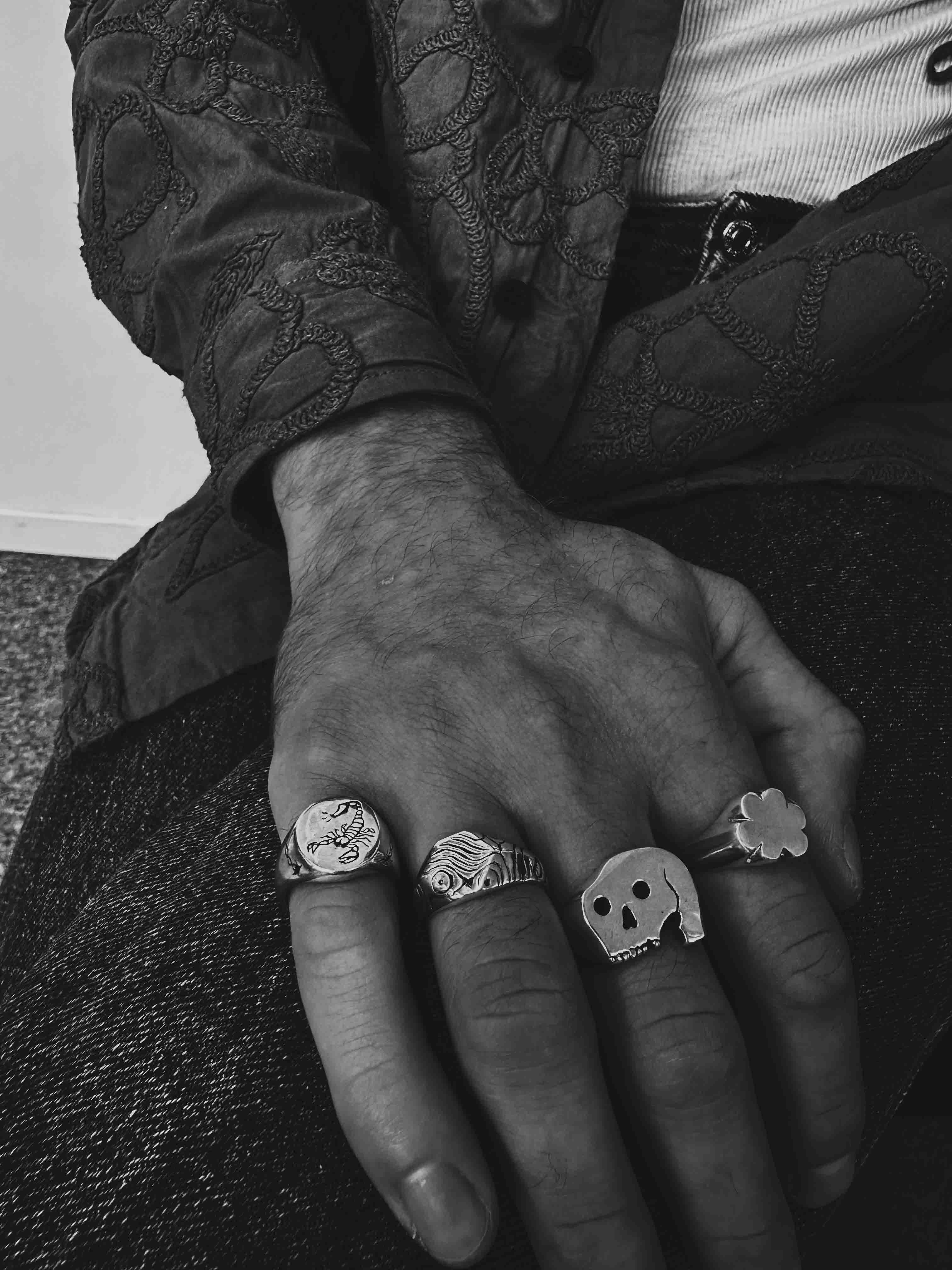 Wavy Hexagon Ring in Sterling Silver – Chunky Jewellery – Rat Betty