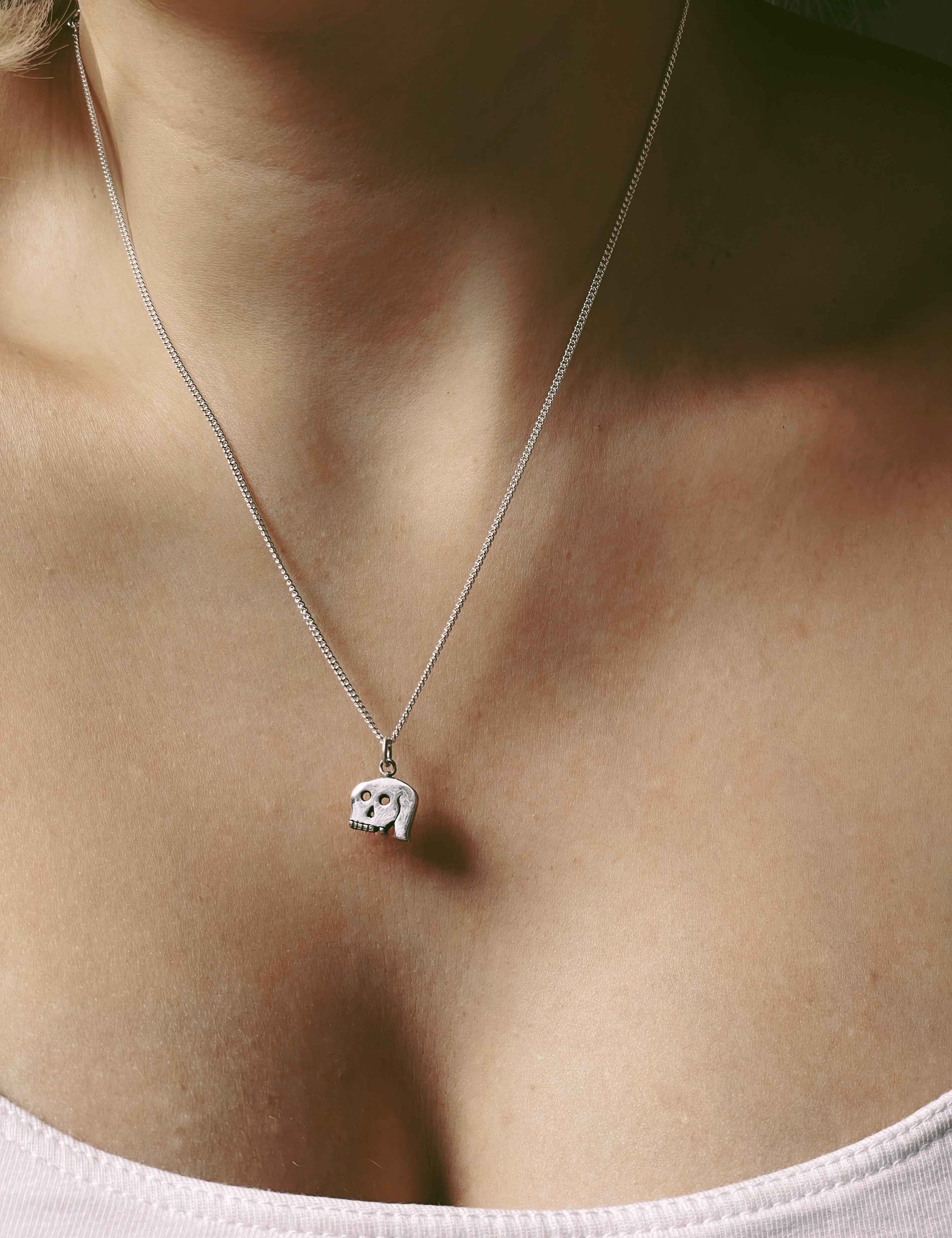 Ogling Skull Charm Necklace